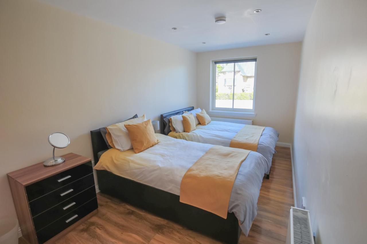 Stylish Modern Newly Built Apartment 15 Min From City Centre Edinburgh Exterior photo