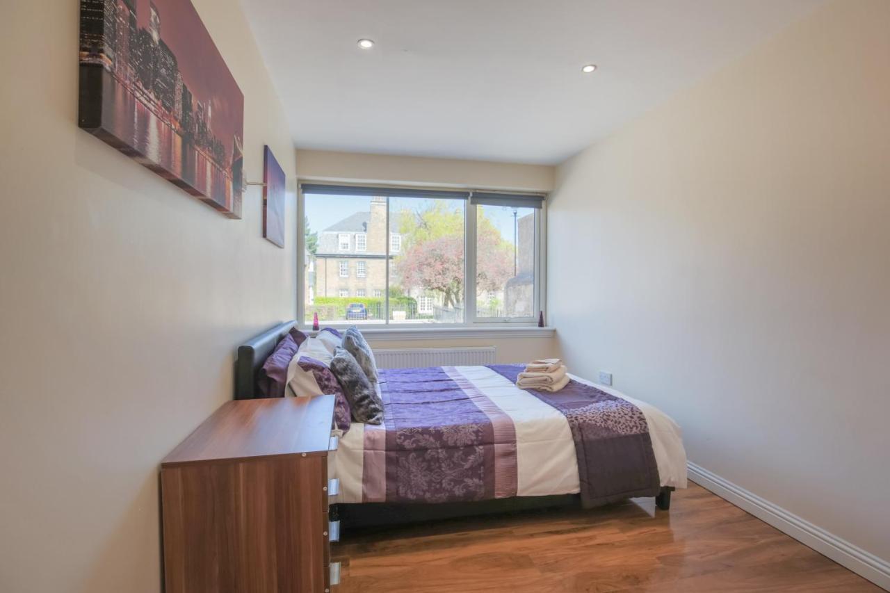 Stylish Modern Newly Built Apartment 15 Min From City Centre Edinburgh Exterior photo